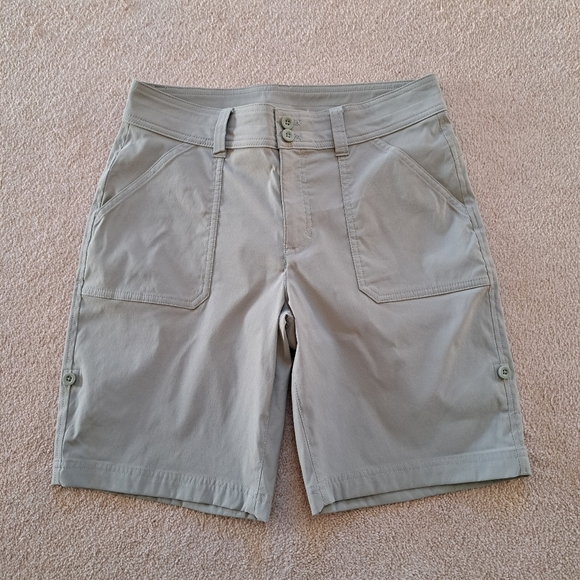 Eddie Bauer Bermuda Shorts Women's Size 4 Green Rolled Hem Neutral Shorts - Picture 2 of 11